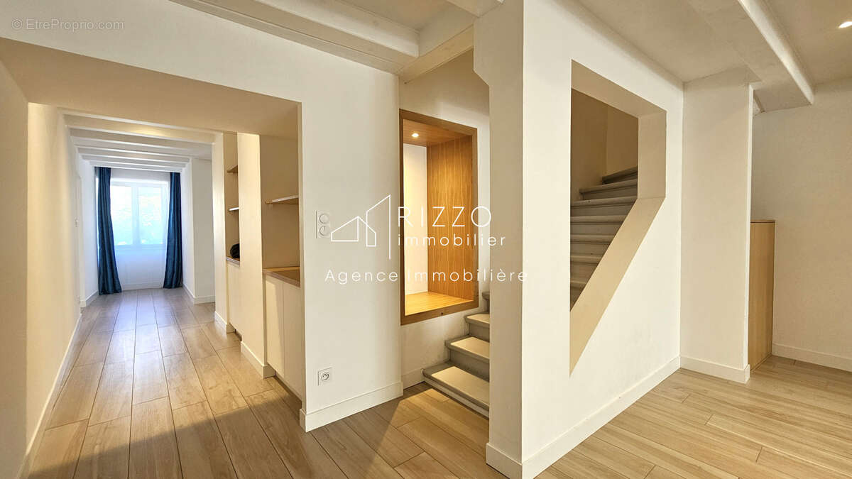 Appartement à DIVONNE-LES-BAINS