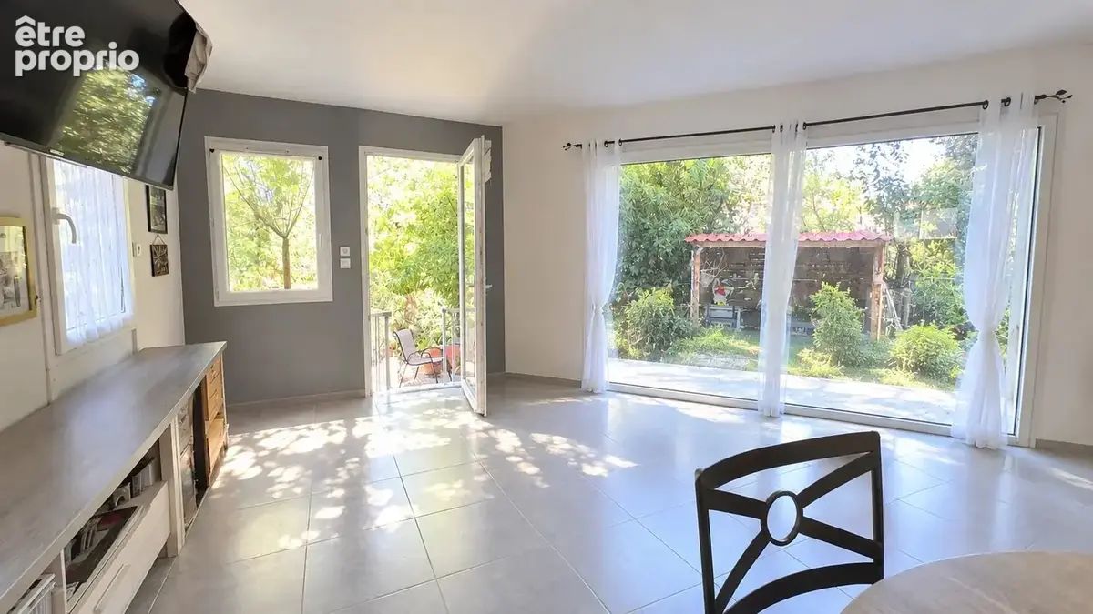 Deux maisons mitoyennes et un appartement avec jardin et garage - photo 27