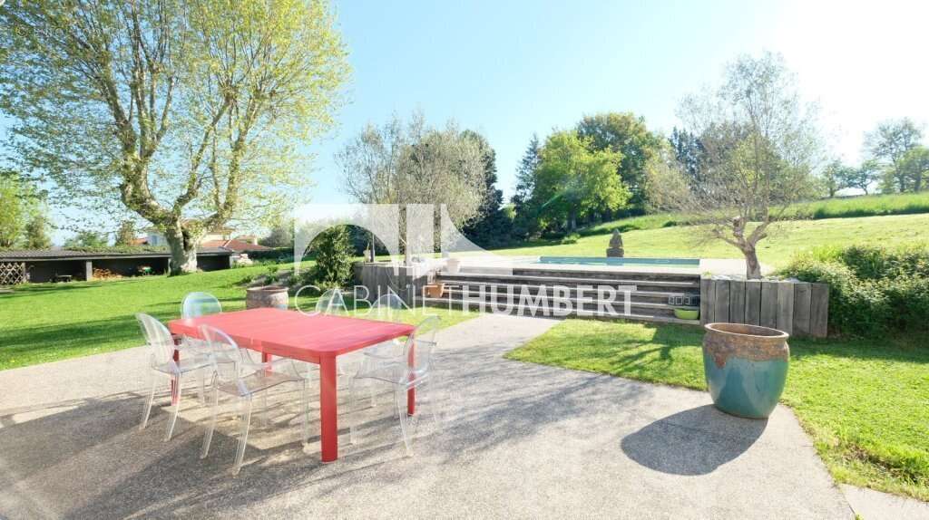 Maison à SAINT-JUST-SAINT-RAMBERT