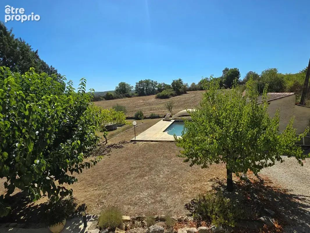 Mas en pierres avec piscine - superbe environnement - photo 13