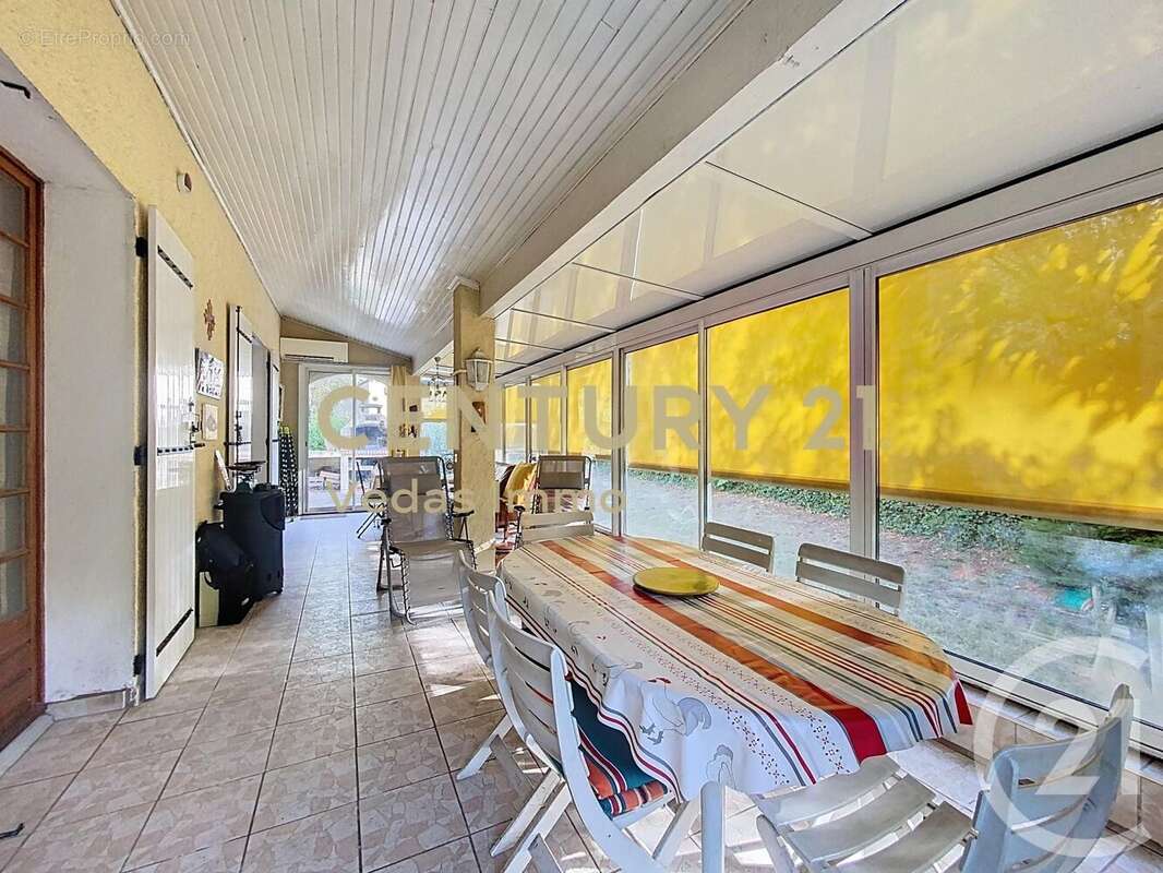 Maison à SAINT-JEAN-DE-VEDAS