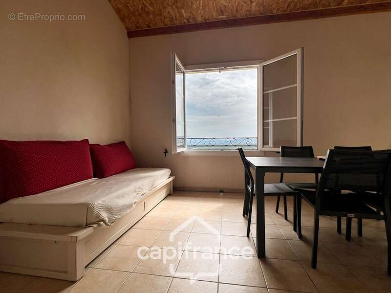 Appartement à MALLEMORT