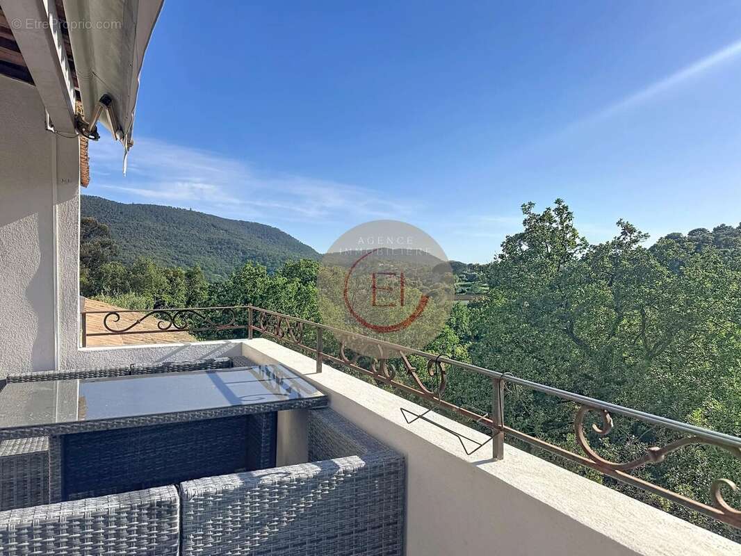 Maison à LES ADRETS-DE-L'ESTEREL