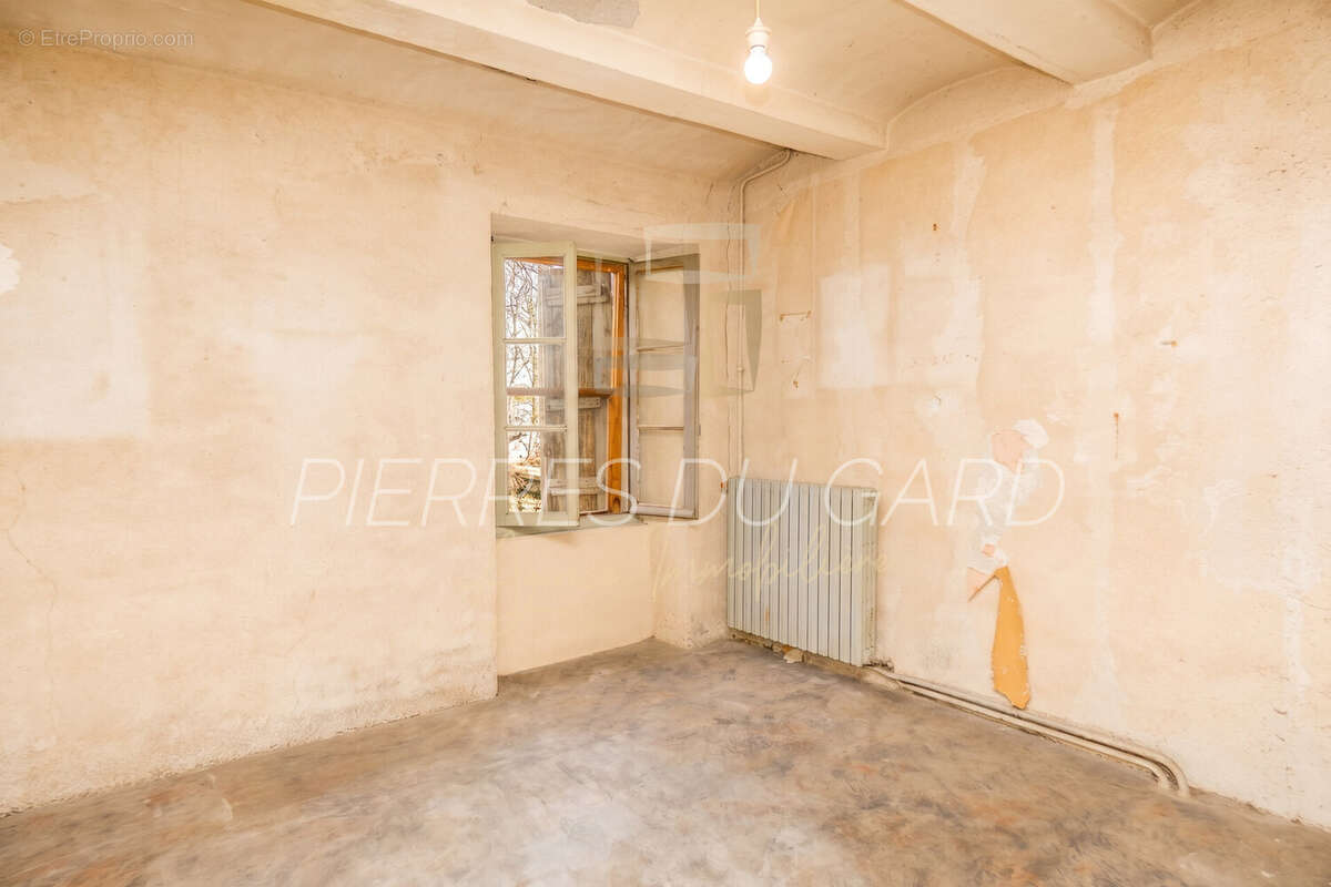 Maison 134 m² à Saint-Chaptes  - photo 3