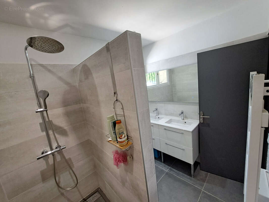 Maison à MALAUCENE