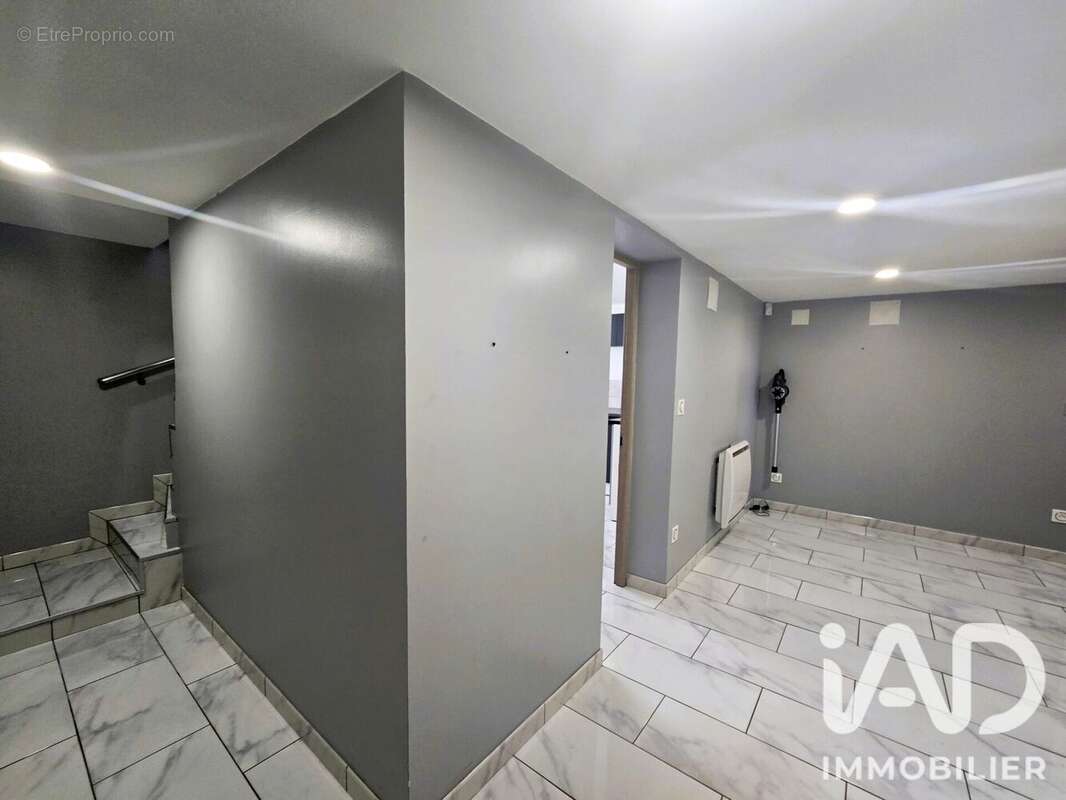Maison 107 m² à Dommary-Baroncourt  - photo 9