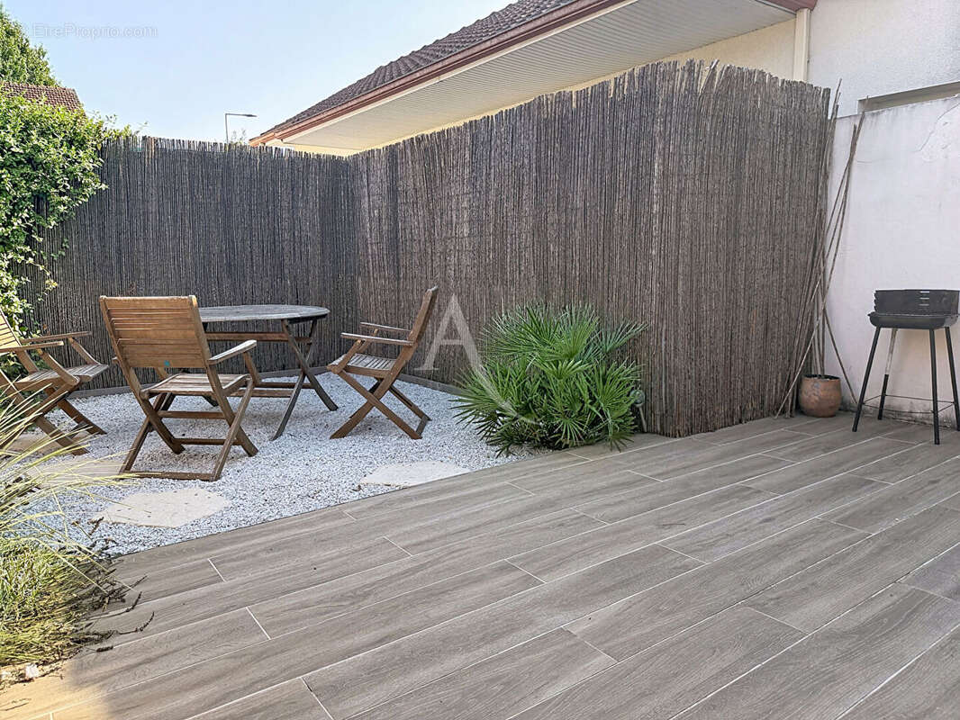 Appartement Pau 2 pièce(s) terrasse et 2 parkings - photo 2