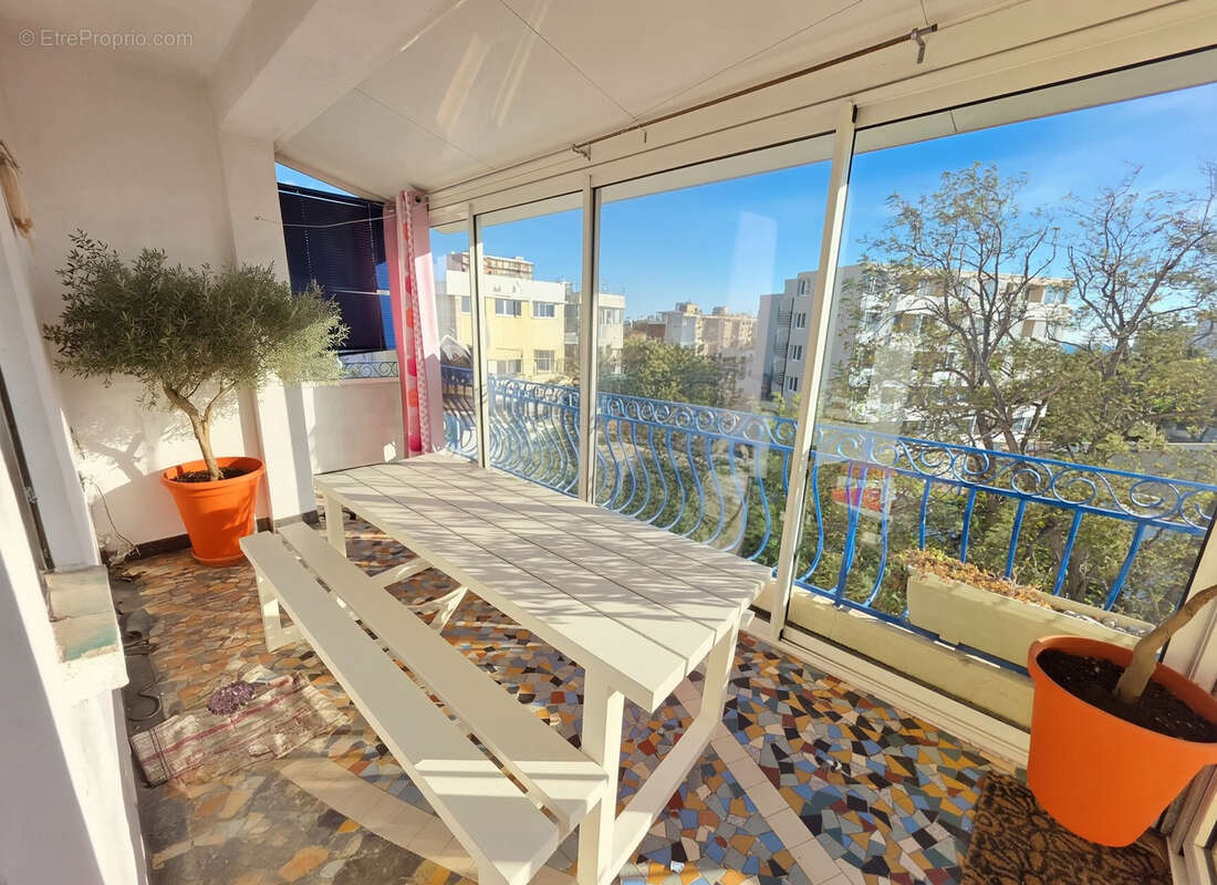 Appartement à PORT-DE-BOUC