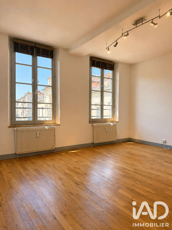 Appartement 163 m² à Saintes  - photo 6