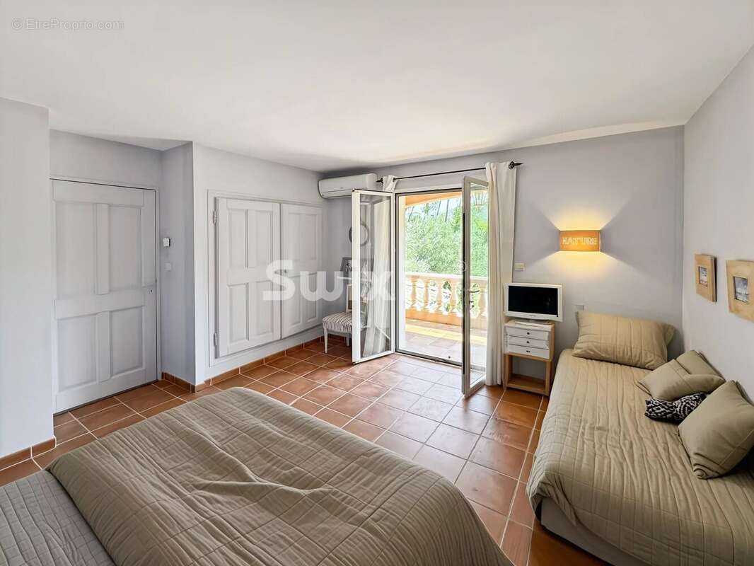 Villa d'exception de 205 m² dans le golf de la Valdaine - photo 12