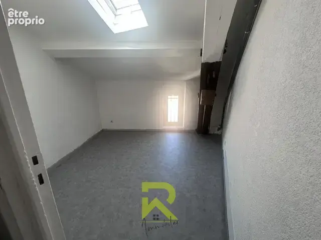 Appartement dans immeuble - photo 6
