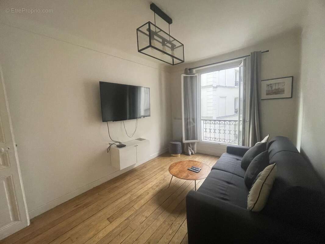 Appartement à PARIS-18E