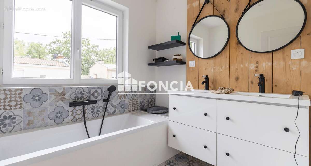 Blagnac- maison familiale renovee avec dependance - photo 8