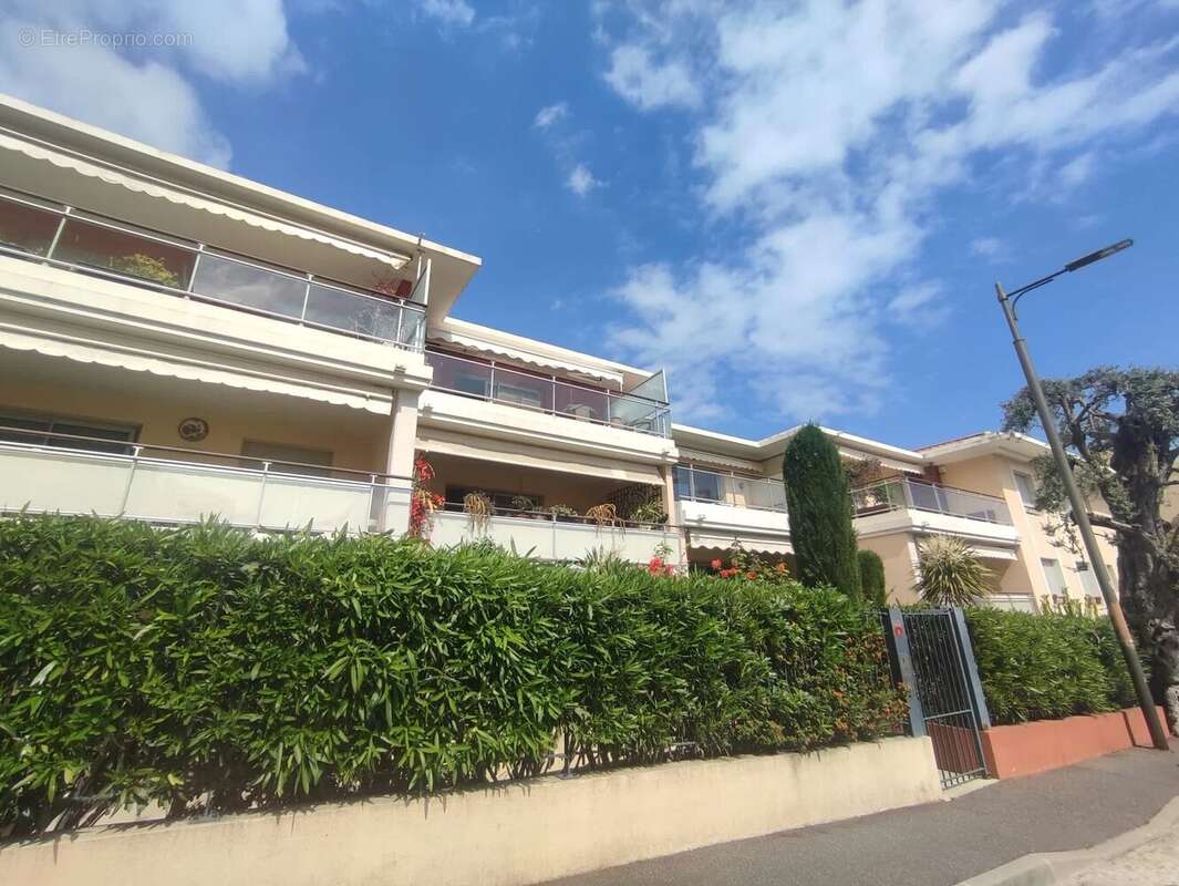 Appartement à ROQUEBRUNE-CAP-MARTIN