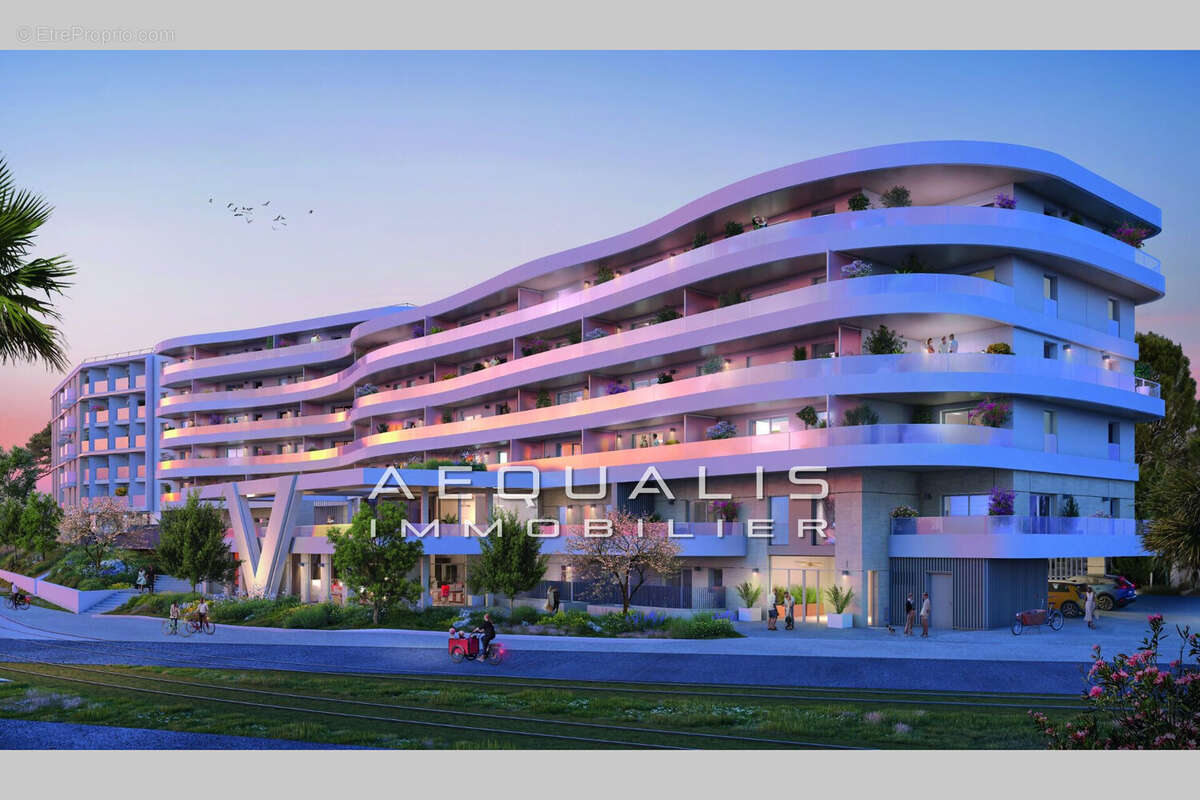 Appartement à SAINT-LAURENT-DU-VAR