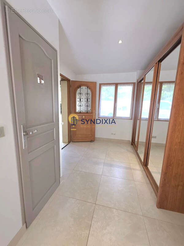 Maison familiale 4 chambres à 8 min de la N12 - photo 2