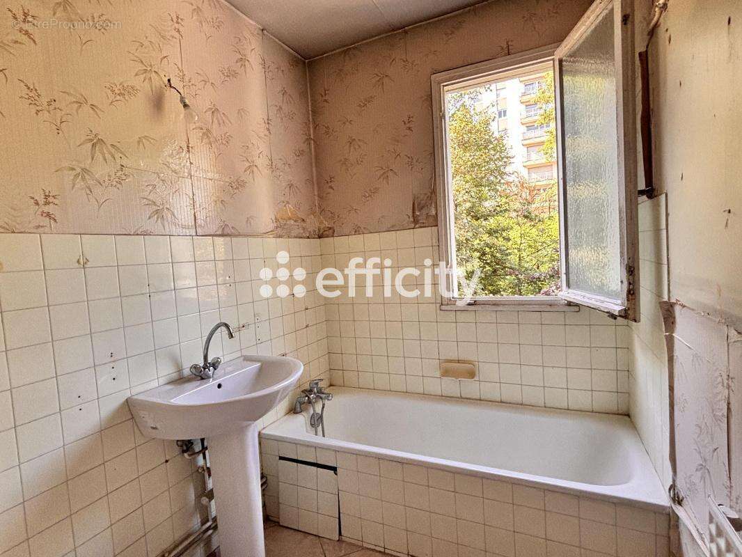 Appartement à OULLINS