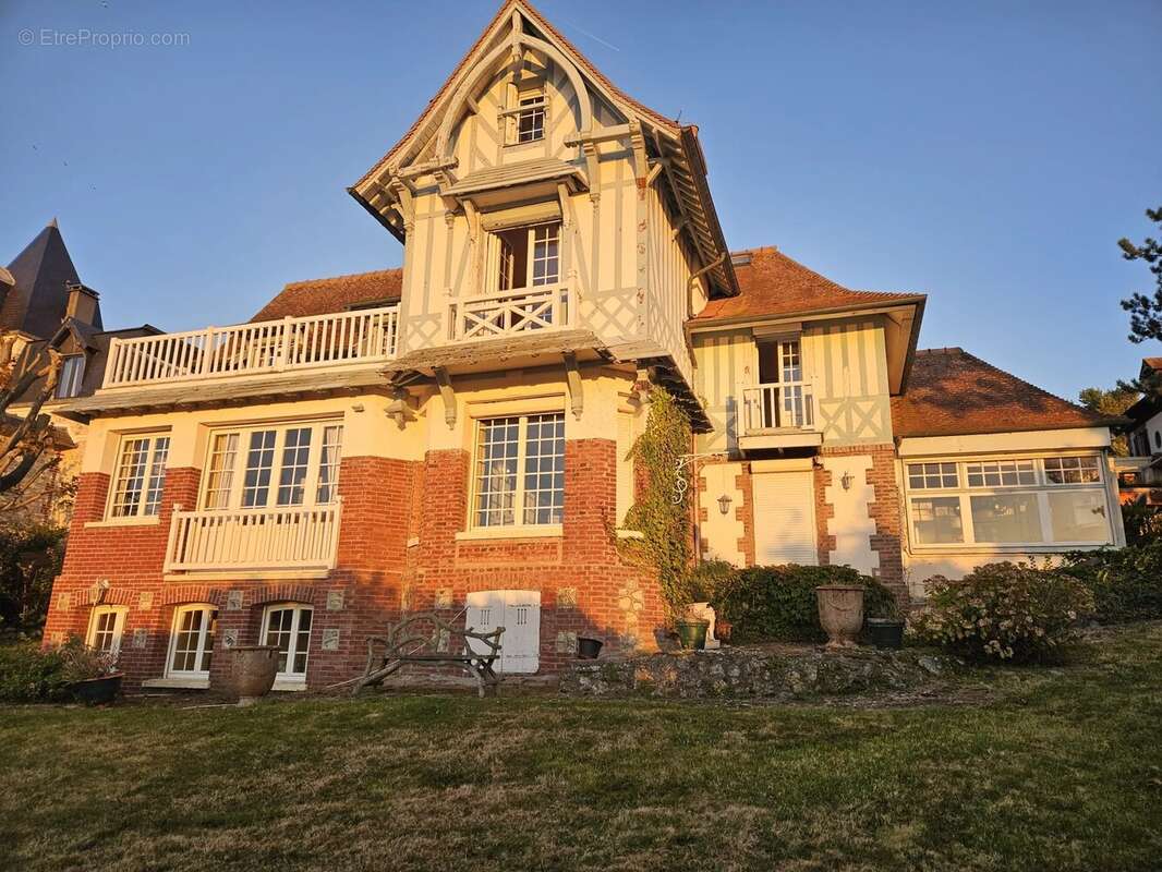 Maison à VILLERVILLE