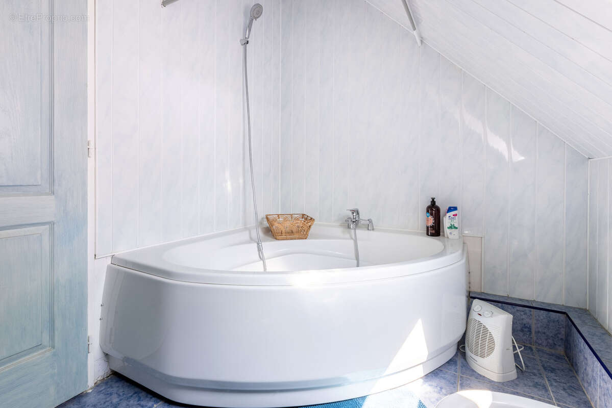 Maison à MESNIL-SAINT-LAURENT