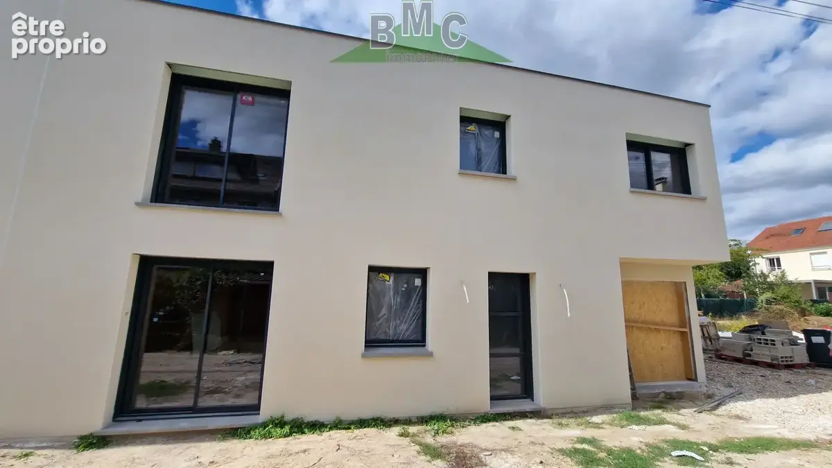 Photo Maison à Le Plessis-Bouchard au prix de 495 000€