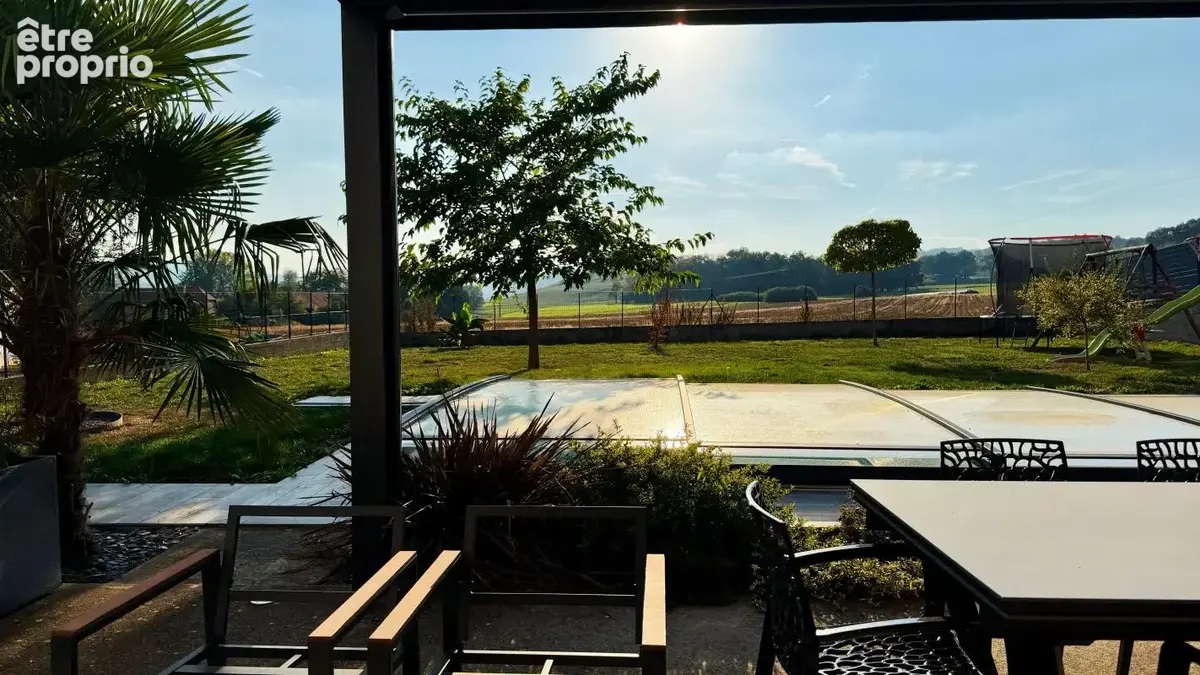 Maison À Vendre - Montferrat – Maison contemporaine avec piscine et vue dégagée - photo 15