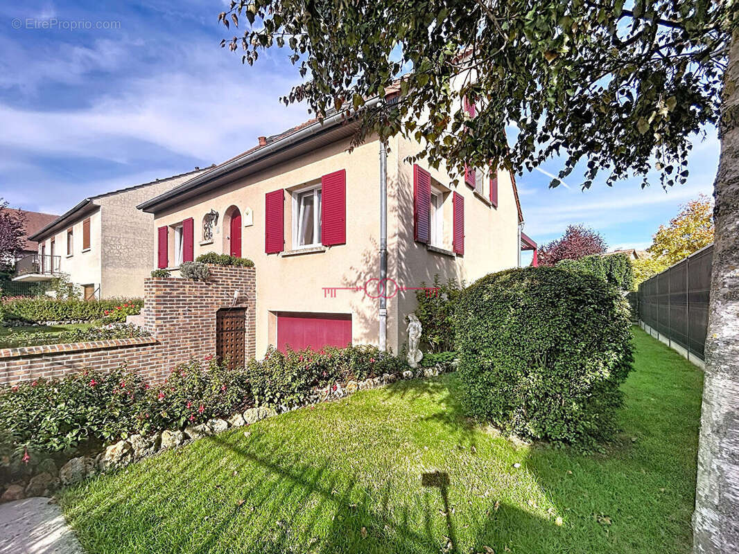 Maison à TINQUEUX