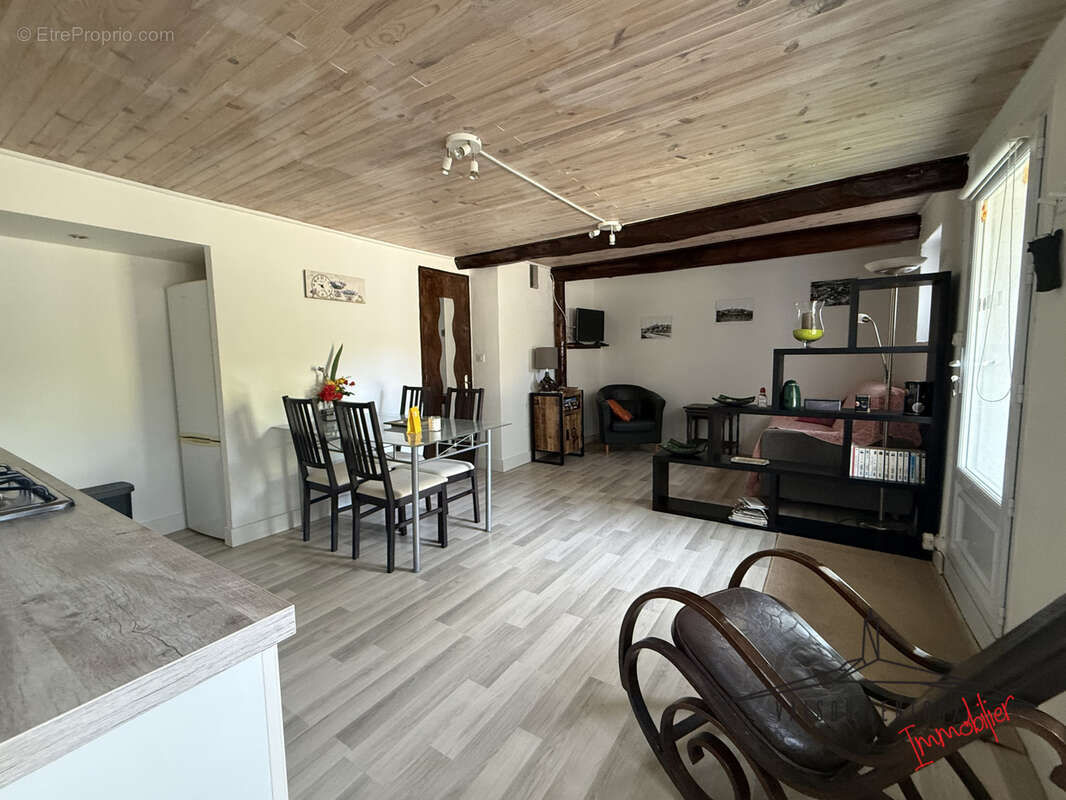 Maison à VINSOBRES