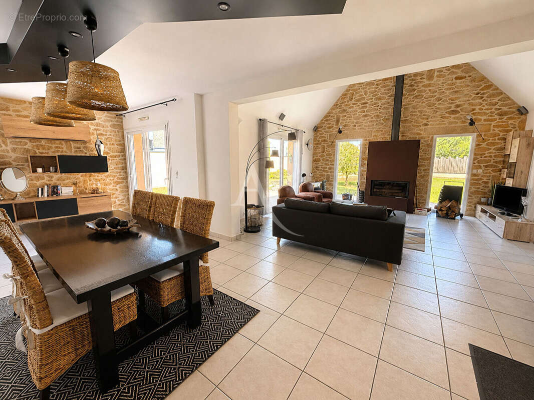 Maison à VIGNEUX-DE-BRETAGNE