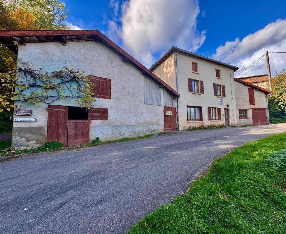 Maison à SAINT-LEGER-SOUS-LA-BUSSIERE