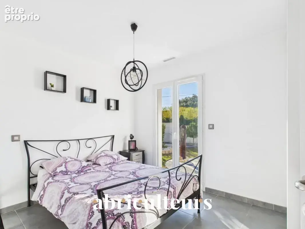 Villa de prestige avec piscine chauffée en vente à Calvisson (30114) - photo 11