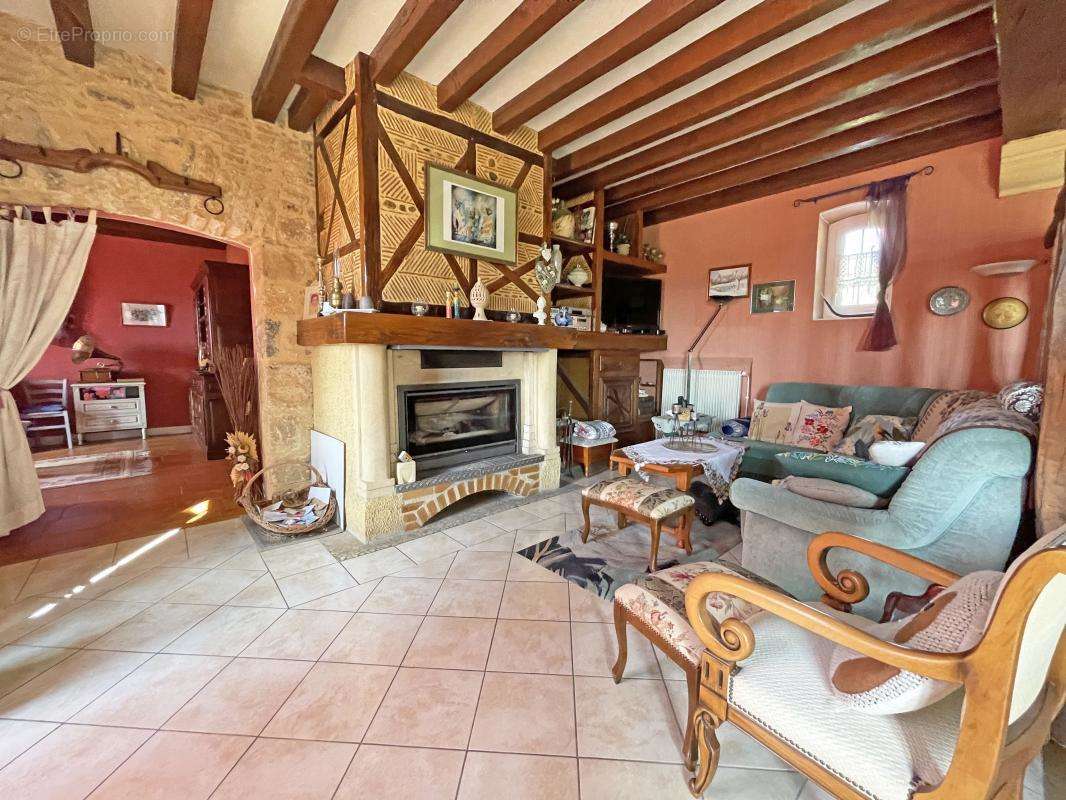 Maison à MOULEYDIER