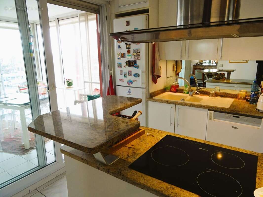 Appartement à LATTES