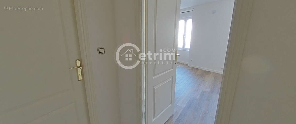 Maison à VEYRE-MONTON