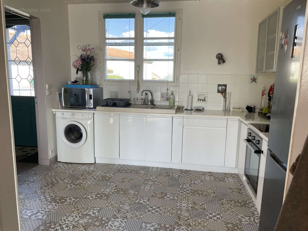 Maison à MORTAGNE-SUR-GIRONDE