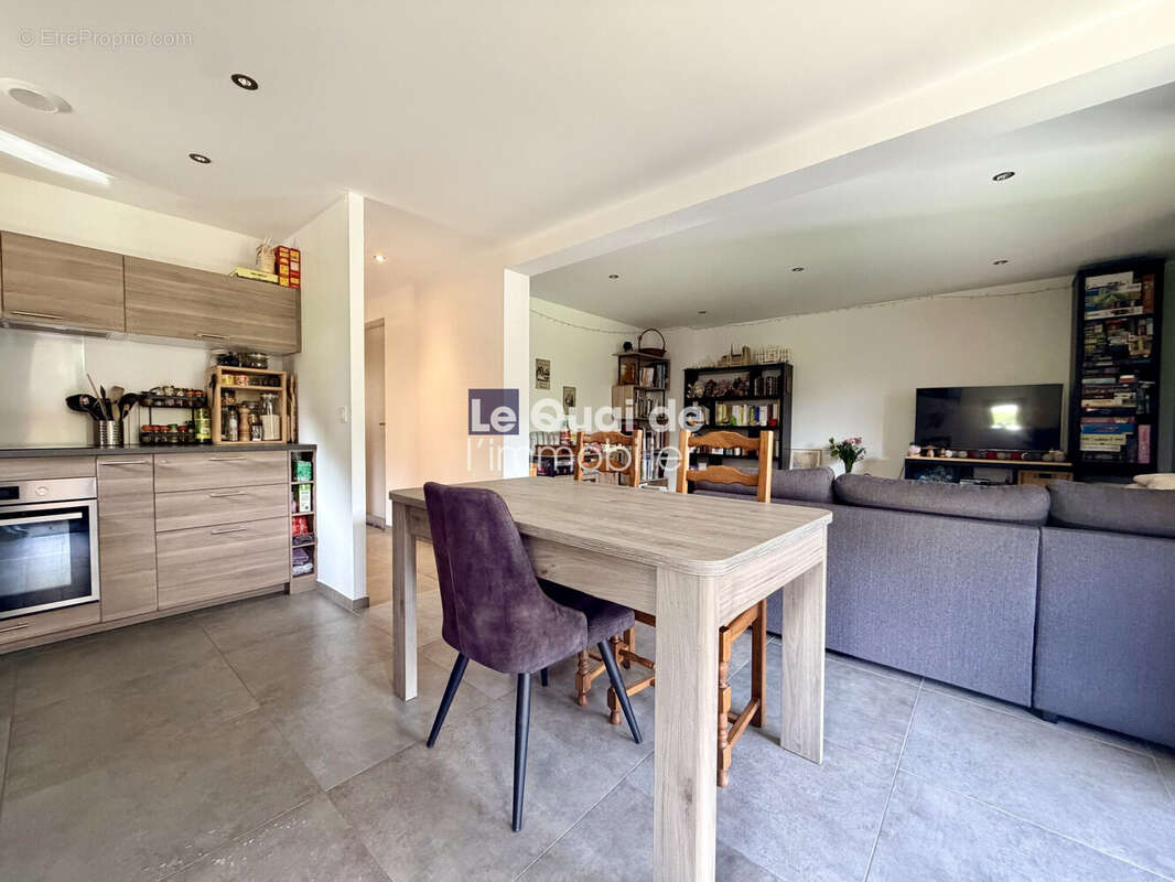 Appartement à LA LECHERE