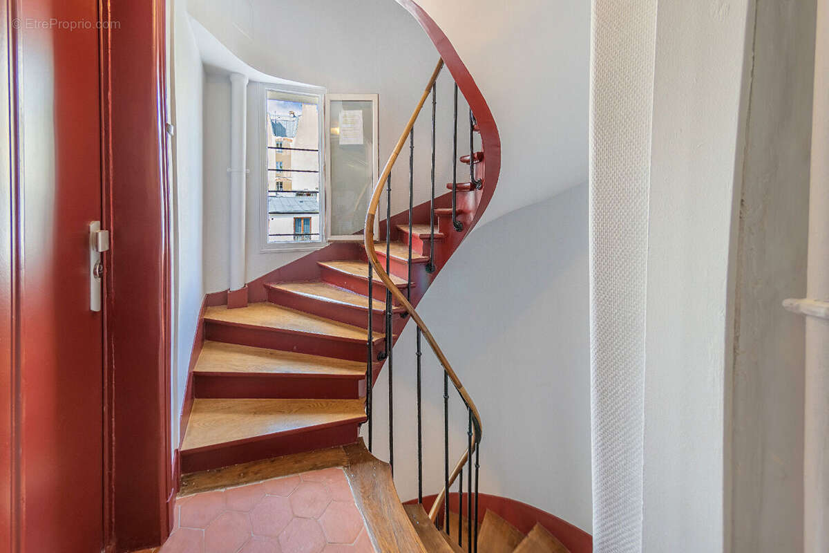 Appartement à PARIS-10E