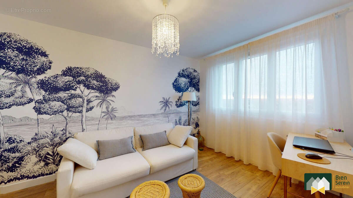 Appartement à MAINVILLIERS