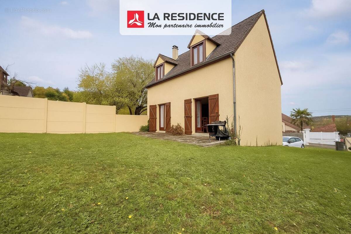 Maison à BONNIERES-SUR-SEINE