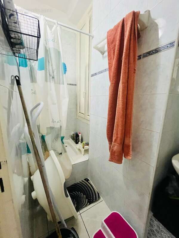 Appartement à MARSEILLE-3E