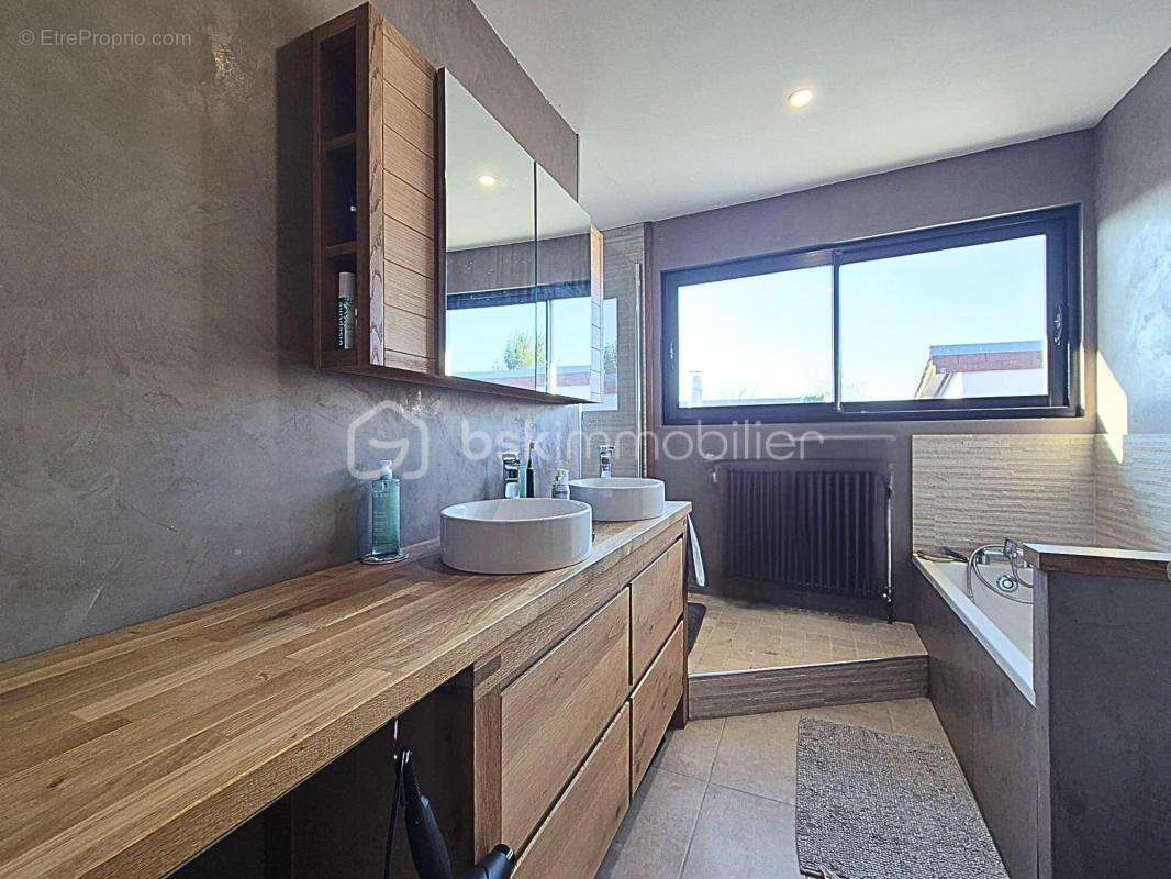 Maison à FLEURY-LES-AUBRAIS