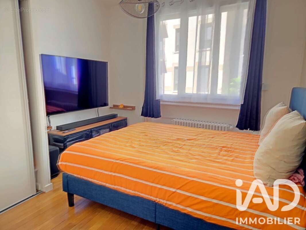 Appartement 64 m² à Saint-Etienne  - photo 6
