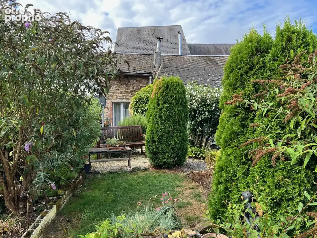 Payzac Maison du bourg de 6 pieces avec jardin et vues. - photo 23