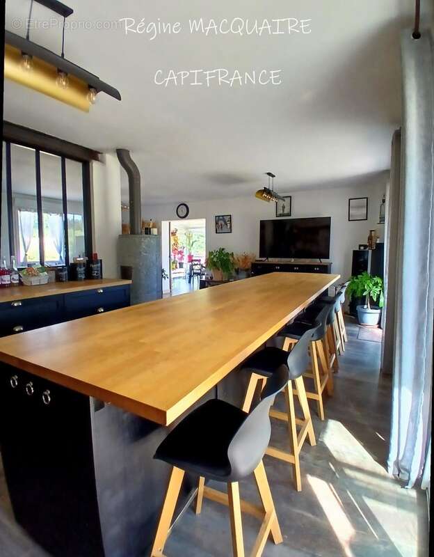 À vendre – Pavillon 6 pièces, 151 m², 4 chambres dont 1 au Rdc, terrain 2 500 m² – Luminosité, rénovation, confort à Vire Norman - photo 5