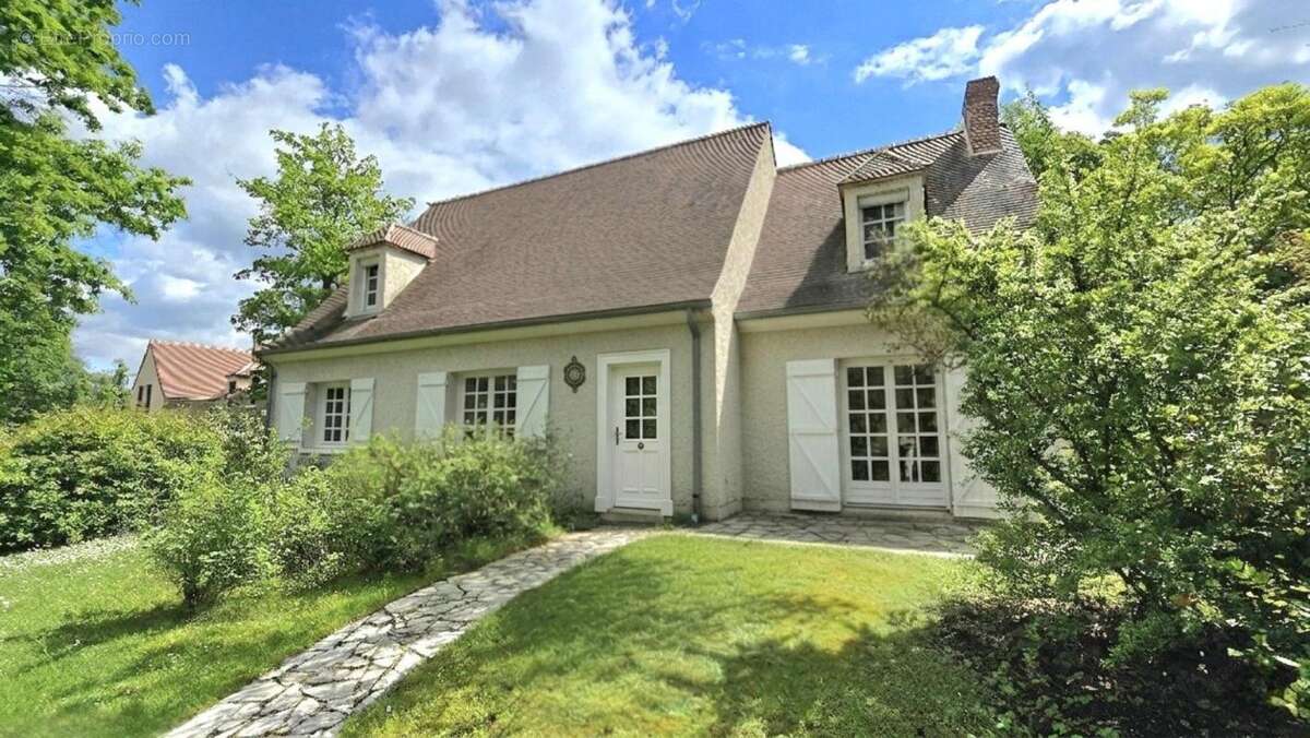 Maison à CHANTILLY