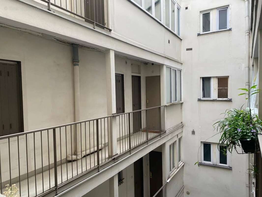 Appartement à PARIS-11E