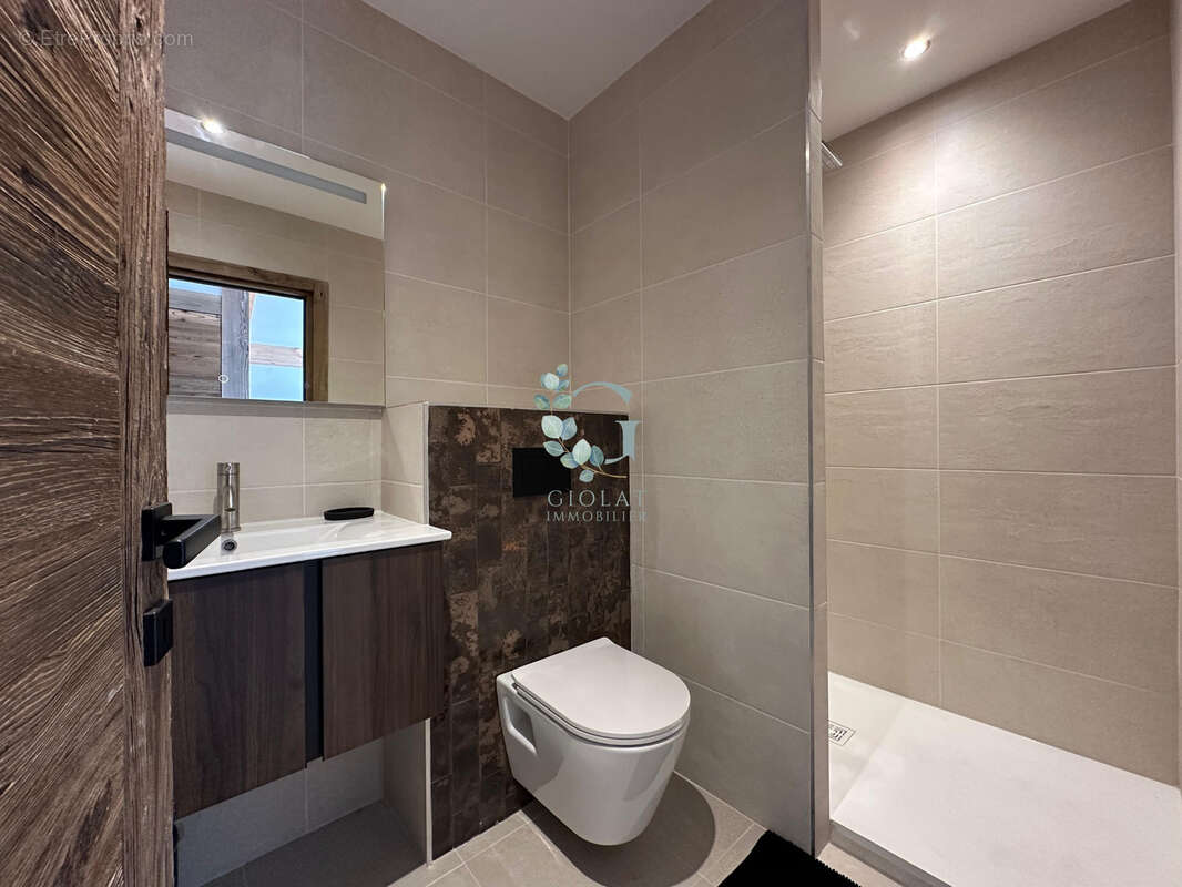 Appartement à LA PERRIERE