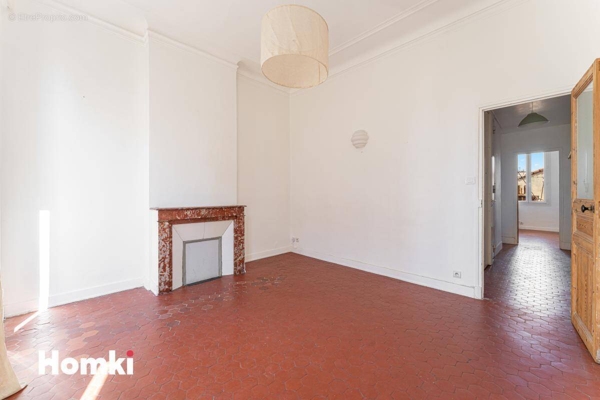 Appartement à MARSEILLE-6E