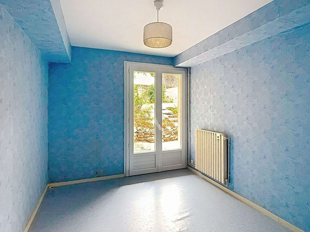 Maison familiale de 125 m² à Saint-Hilaire-Saint-Florent - photo 10