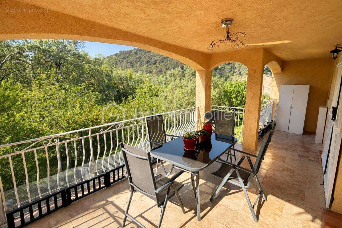 Appartement à VENCE