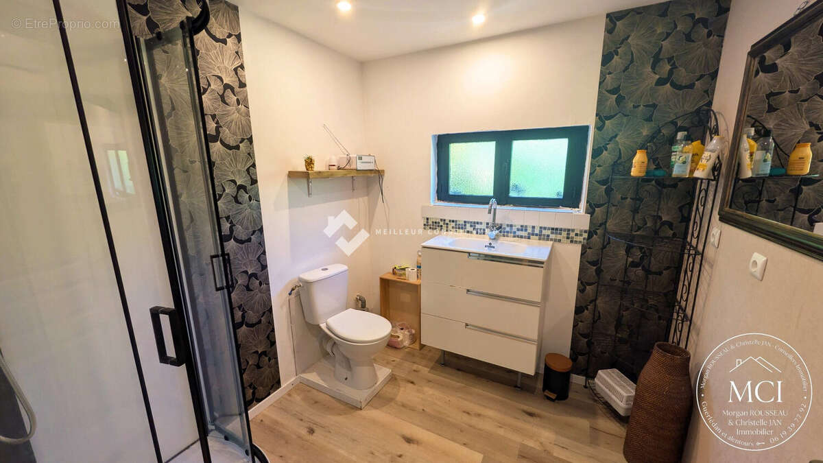 Maison 86 m² à Saint-Gilles-Vieux-Marche  - photo 6